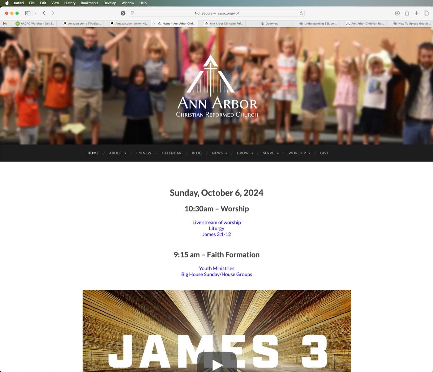 The original WordPress aacrc.org homepage — a busy photo of children, a ten-item menu, and a weekly service bulletin